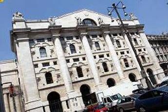 Borse incerte, Milano chiude in rosso con banche e Mediaset Borse incerte, Milano chiude in rosso con banche e Mediaset