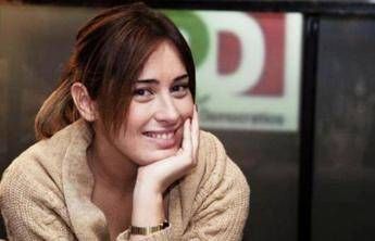 Boschi nuova icona di bellezza, due under 40 su tre dicono basta a labbra a canotto e seni esplosivi Boschi nuova icona di bellezza, due under 40 su tre dicono basta a labbra a canotto e seni esplosivi