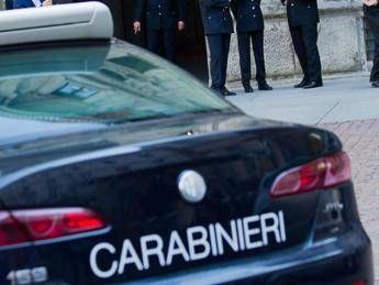 Roma, uomo trovato morto su banchina Tevere: ipotesi incidente mentre pescava Roma, uomo trovato morto su banchina Tevere: ipotesi incidente mentre pescava