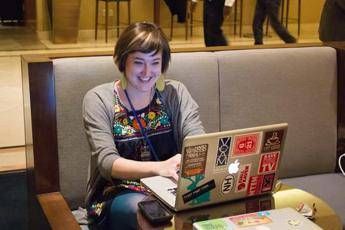 'The Distant Hello', arriva in Italia il social per le coppie a distanza 'The Distant Hello', arriva in Italia il social per le coppie a distanza