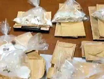 Spaccio con 'distanziamento sociale', in manette una coppia Spaccio con 'distanziamento sociale', in manette una coppia