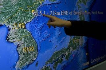 Nord Corea, test nucleare con bomba H. Dubbi Usa: non è a idrogeno Nord Corea, test nucleare con bomba H. Dubbi Usa: non è a idrogeno