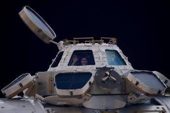 Il medico degli astronauti: Samantha cavia per la scienza /Video Il medico degli astronauti: Samantha cavia per la scienza /Video