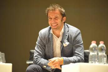 Del Piero a Dybala: Bello fare gol così. E La Joya risponde Del Piero a Dybala: Bello fare gol così. E La Joya risponde