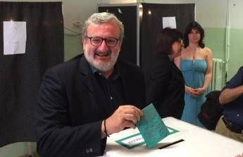 Referendum trivelle, Emiliano: C'è un difetto di democrazia Referendum trivelle, Emiliano: C'è un difetto di democrazia