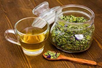 Tornare in forma con le erbe aromatiche, ecco la Top 5 Tornare in forma con le erbe aromatiche, ecco la Top 5