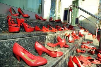Violenza sulle donne, ancora femminicidi: due nelle ultime 24 ore/Scheda Violenza sulle donne, ancora femminicidi: due nelle ultime 24 ore/Scheda
