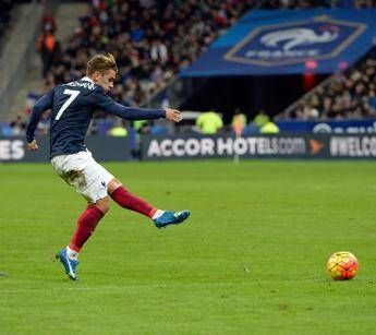 Il sollievo di Griezmann: Mia sorella uscita viva dal Bataclan Il sollievo di Griezmann: Mia sorella uscita viva dal Bataclan