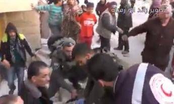 Quando una vita vale più di una guerra, israeliani e palestinesi insieme in un video-simbolo /Guarda Quando una vita vale più di una guerra, israeliani e palestinesi insieme in un video-simbolo /Guarda