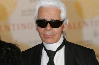 Karl Lagerfeld pronto a lasciare Chanel? Karl Lagerfeld pronto a lasciare Chanel?