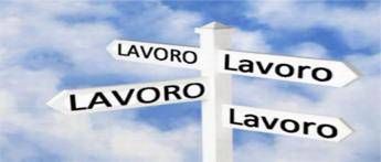 Più di un'ora al giorno in viaggio per andare al lavoro per 40% italiani Più di un'ora al giorno in viaggio per andare al lavoro per 40% italiani