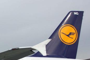 Iran, da Lufthansa e Air France stop a voli