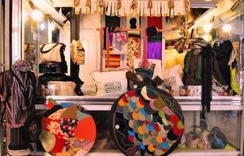 Il riciclo va di moda, Made in Testaccio ridà vita ai fondi di magazzino Il riciclo va di moda, Made in Testaccio ridà vita ai fondi di magazzino