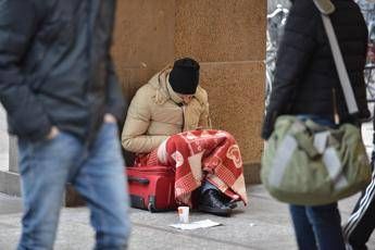 La povertà toglie 10 anni di vita La povertà toglie 10 anni di vita