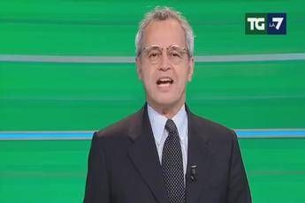Il servizio non è pronto, Mentana: Tentano di imitarci, noi ribadiamo supremazia nell'inefficienza /Video Il servizio non è pronto, Mentana: Tentano di imitarci, noi ribadiamo supremazia nell'inefficienza /Video