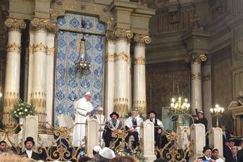 Papa Francesco in Sinagoga: Siete i nostri fratelli maggiori /Foto Papa Francesco in Sinagoga: Siete i nostri fratelli maggiori /Foto