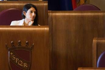 Roma, Mazzillo al Bilancio. Raggi: E' uno di noi Roma, Mazzillo al Bilancio. Raggi: E' uno di noi