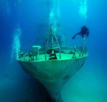 'Scuttling', i relitti affondati tra opportunità turistica e rischi 'Scuttling', i relitti affondati tra opportunità turistica e rischi