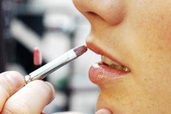 Rossetto 're' del make up: +10% vendite ma occhio a tarocchi Rossetto 're' del make up: +10% vendite ma occhio a tarocchi