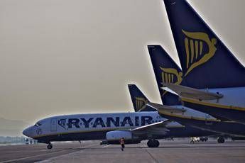 Black Friday Ryanair, 10 milioni di biglietti a prezzo speciale Black Friday Ryanair, 10 milioni di biglietti a prezzo speciale