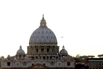 Vaticano, il caso del palazzo di Budapest e la controversia tra Ior e finanziere Matta