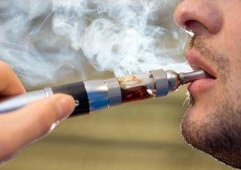 Fumo, Polosa (Università Catania): regole non siano barriere per nuovi prodotti Fumo, Polosa (Università Catania): regole non siano barriere per nuovi prodotti