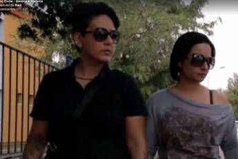 'Stato Civile', Simona e Stefania: Minacciate sul web ma nessuna paura 'Stato Civile', Simona e Stefania: Minacciate sul web ma nessuna paura