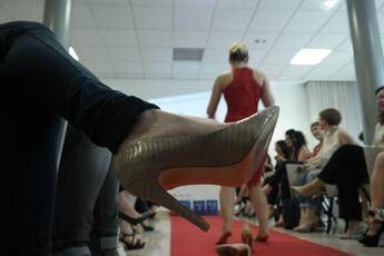 Essere se stesse grazie a un tacco 12, ecco l'accademia dello stiletto Essere se stesse grazie a un tacco 12, ecco l'accademia dello stiletto
