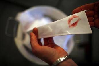 Se lui tradisce è giustificabile, lei no Se lui tradisce è giustificabile, lei no