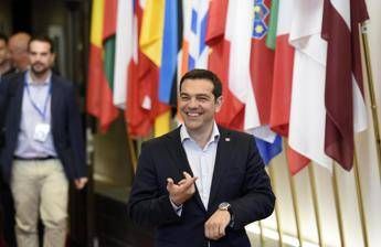 Merkel-Tsipras-Hollande: Intensificare negoziati tra Grecia e creditori Merkel-Tsipras-Hollande: Intensificare negoziati tra Grecia e creditori