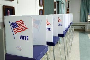 Usa, la denuncia degli esperti: Ombra hacker sulle elezioni, Clinton chieda riconteggio Usa, la denuncia degli esperti: Ombra hacker sulle elezioni, Clinton chieda riconteggio