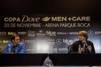 Coprifuoco a Bogotà, salta match Federer: Ho il cuore spezzato Coprifuoco a Bogotà, salta match Federer: Ho il cuore spezzato